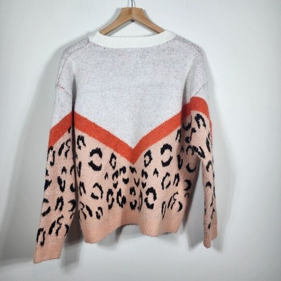 Adora Coral Animal Print Soft Sweater Size Medium - Picture 2 of 6